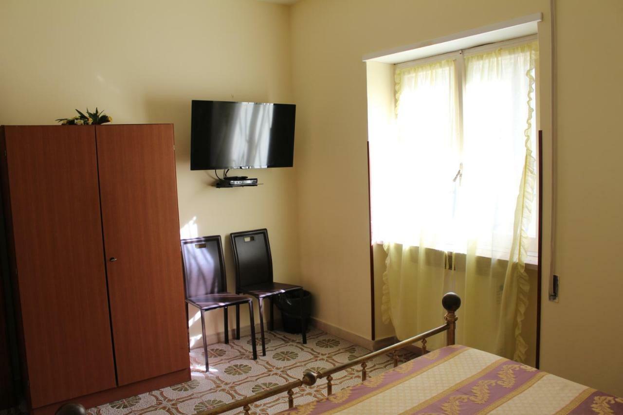 Residenzadelia Panzió Ronciglione Kültér fotó